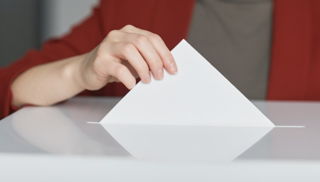 Avviso: Referendum abrogativi del 12 giugno 2022 - Tessera elettorale